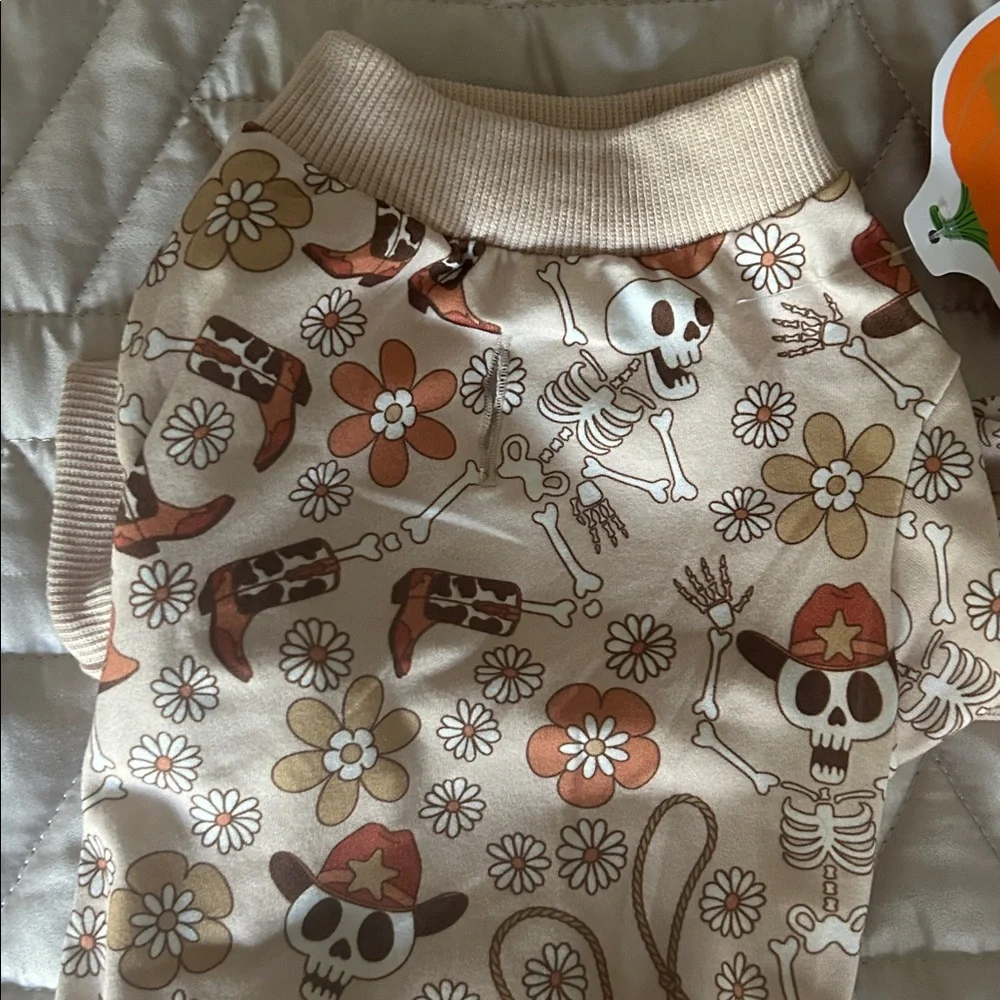 Little paws pet apparel